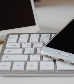 pix1861-smartphone-2471543